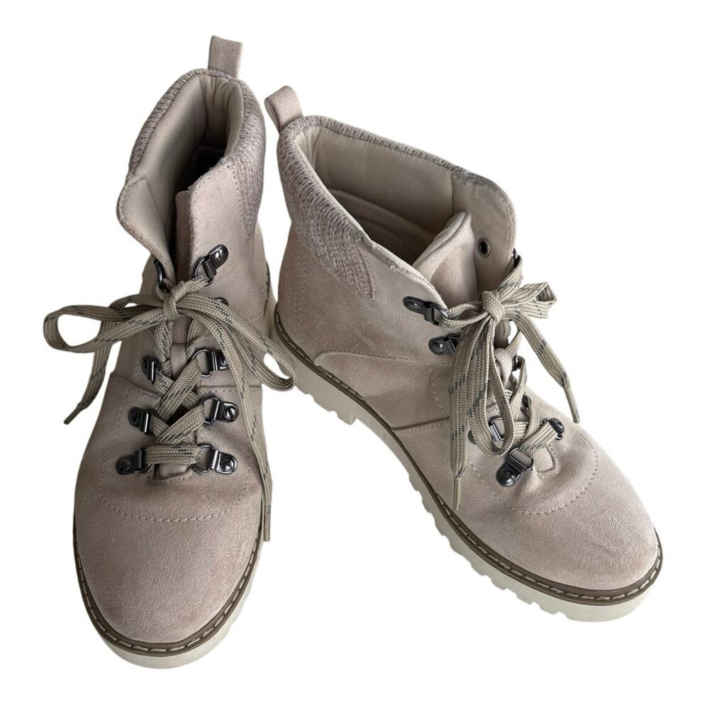 Cliffs by White Mountain Cream Beige Lace Up Hiking Boots Knit Cuff Size 7.5